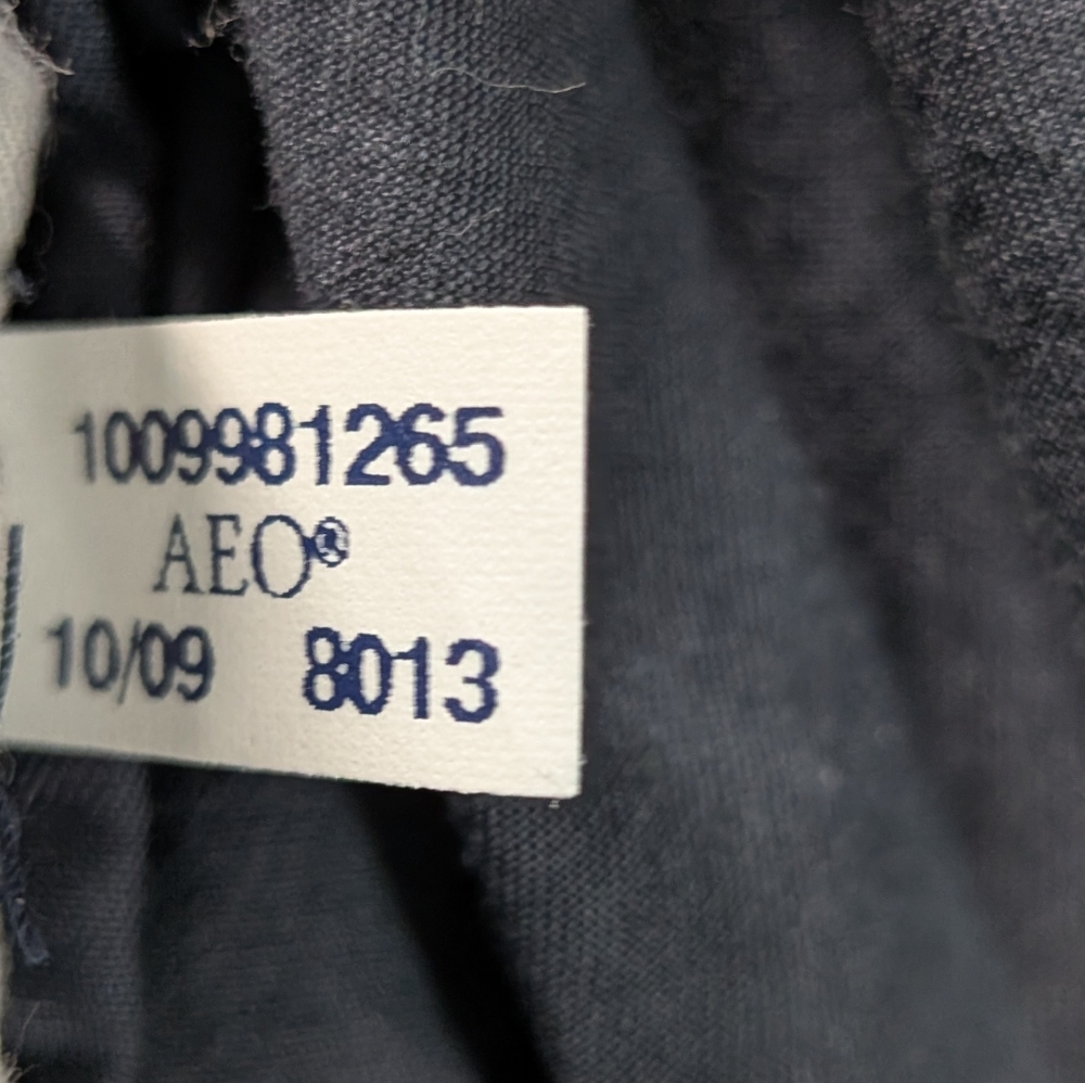 American Eagle Men's Vintage Fit Button Up - Picture 11 of 12